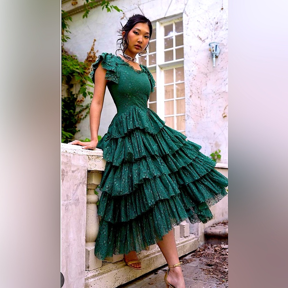 Green Mia Jessakae Midi Dress